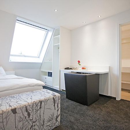 Hotel Krone Ohg Ґерлінґен Номер фото