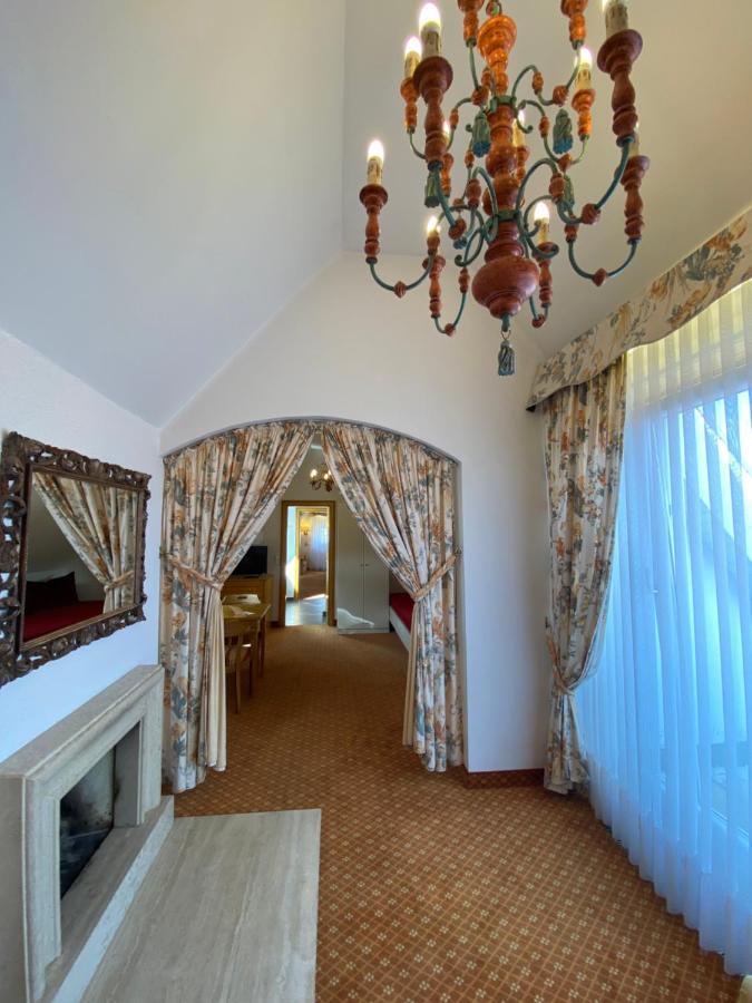 Hotel Krone Ohg Ґерлінґен Екстер'єр фото
