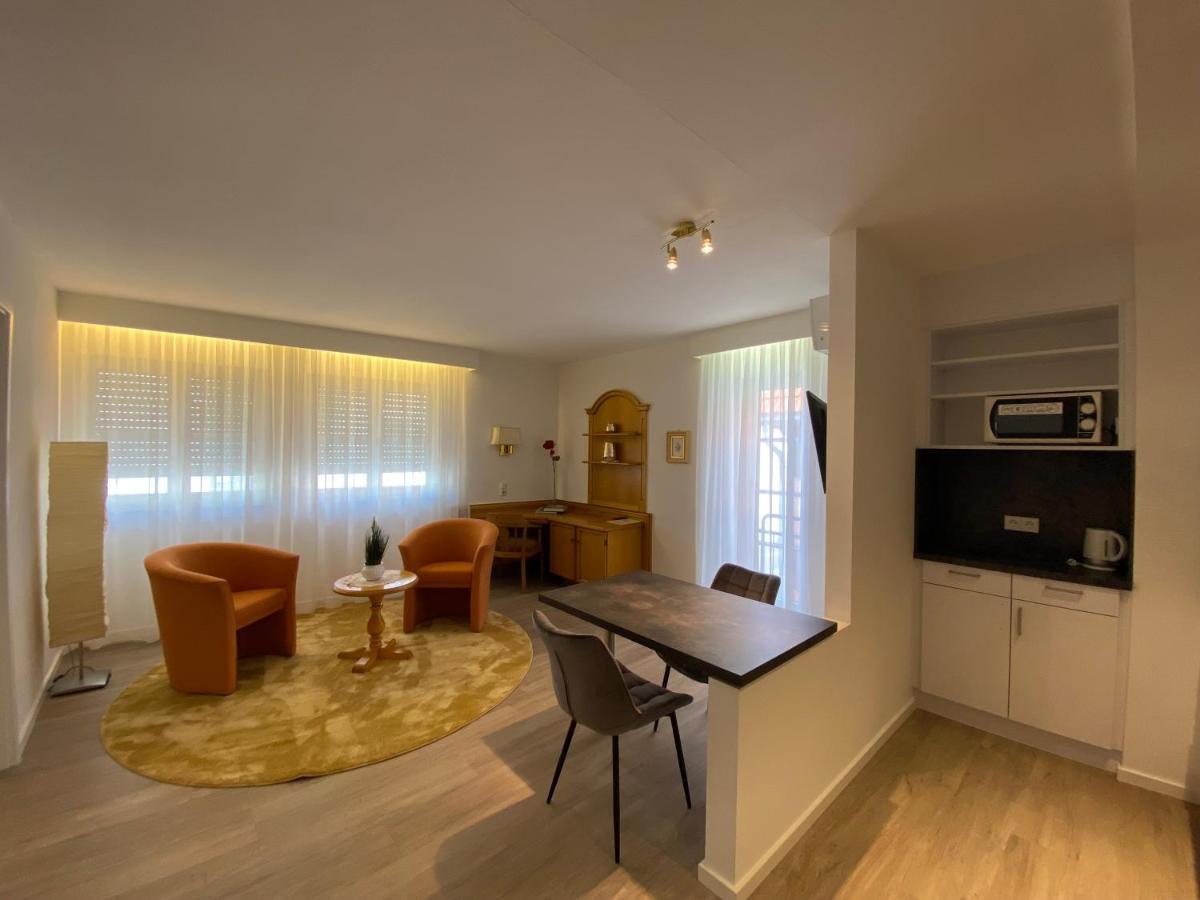 Hotel Krone Ohg Ґерлінґен Екстер'єр фото