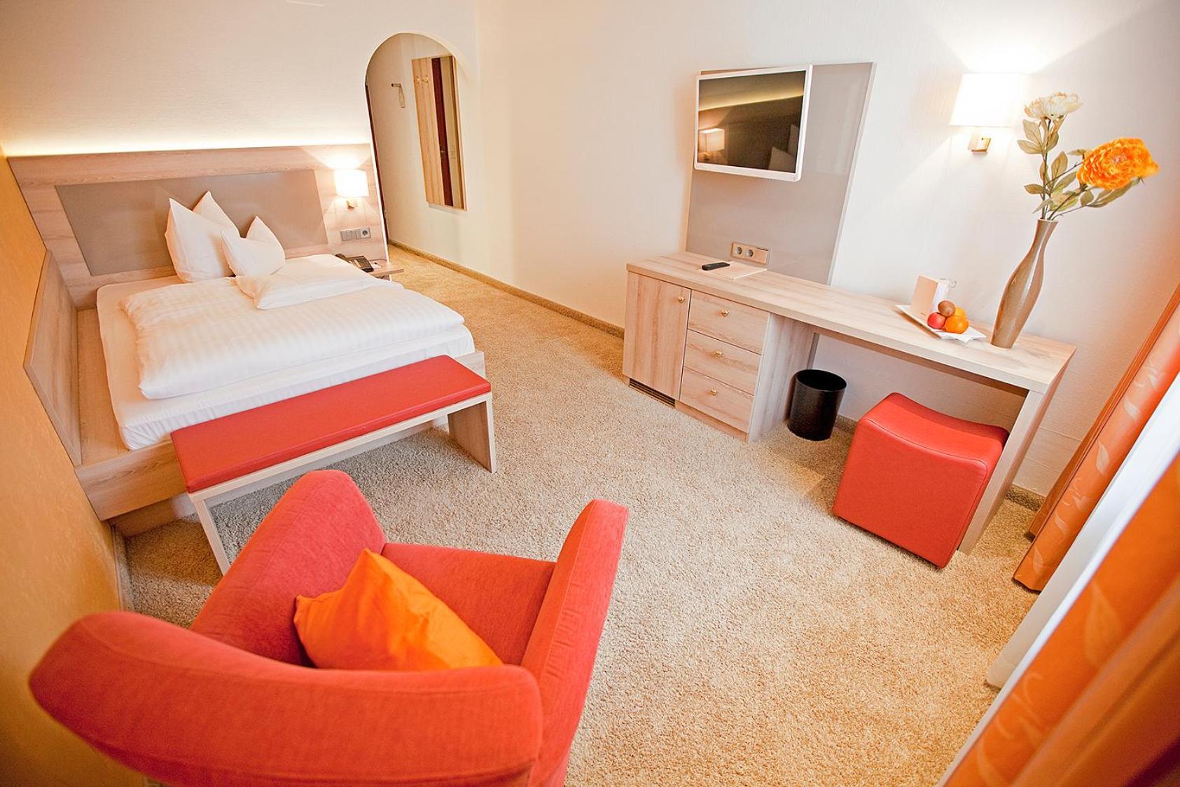 Hotel Krone Ohg Ґерлінґен Номер фото