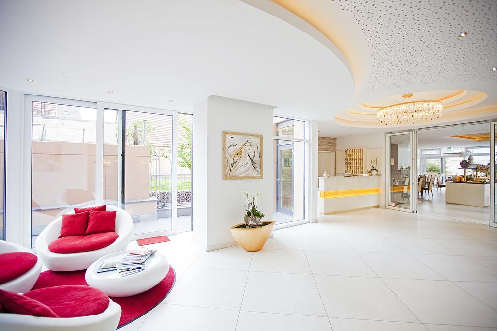 Hotel Krone Ohg Ґерлінґен Екстер'єр фото
